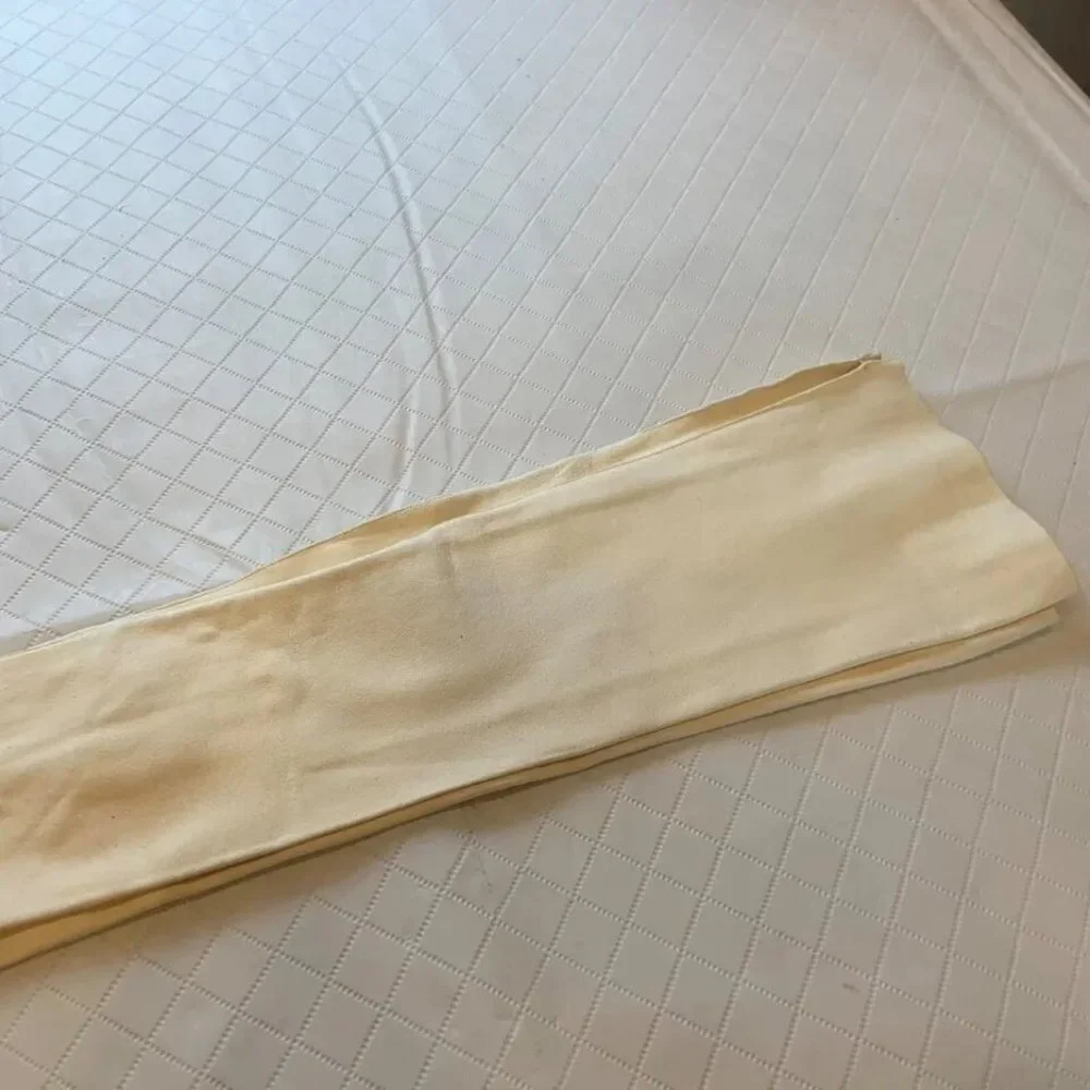Vintage Galeries Lafayette Grand Prix Paris Suede Extra White Gloves